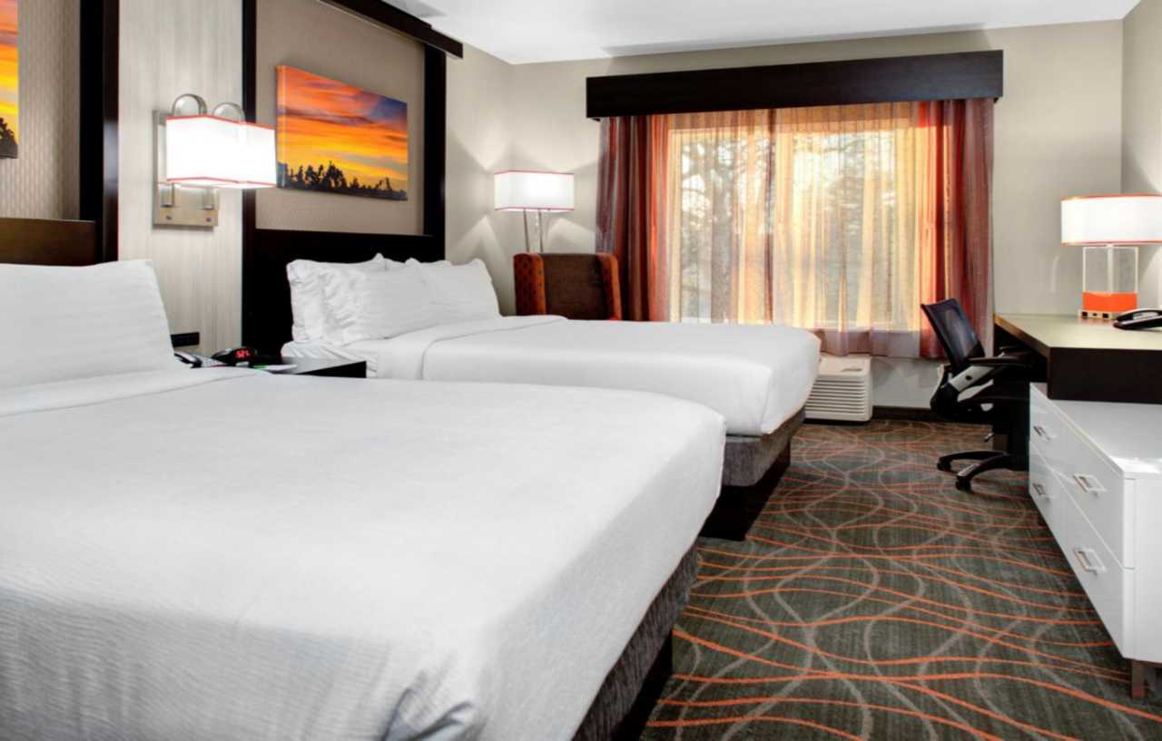 Holiday Inn Windsor - Wine Country By Ihg Экстерьер фото